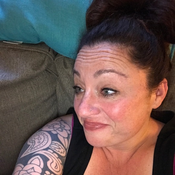 Jenn 💕 Posh Ambassador 💕 Smith - Picture 8 of 8